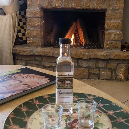 Archontiko Emmanouilidi 4* Káto Loutrákion