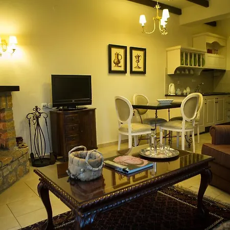 Archontiko Emmanouilidi Káto Loutrákion