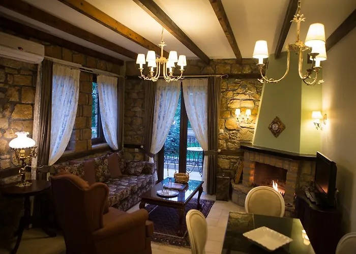 Aparthotel Archontiko Emmanouilidi Káto Loutrákion