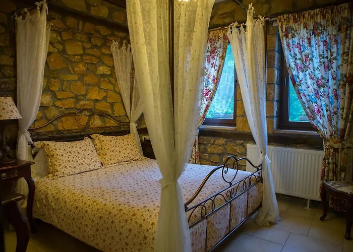Aparthotel Archontiko Emmanouilidi 4*